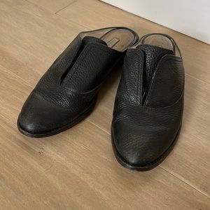 Louise Et Cie Loafer slide in, small heel, oxford style, pebble leather, 6